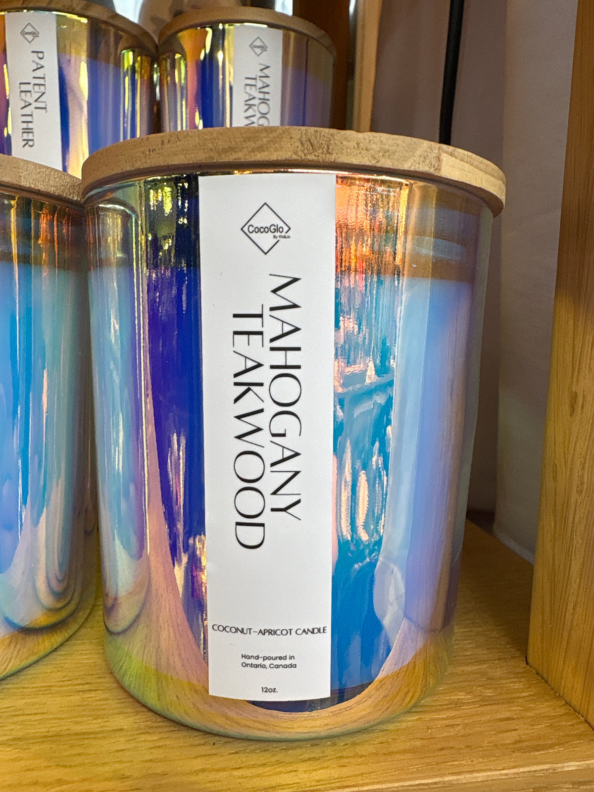 Mahogany Teakwood Candle – 12oz