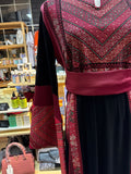 Thobe Al Turāth – Red & Black